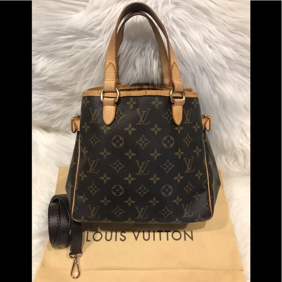 Louis Vuitton Handbags - Authentic Louis Vuitton Vertical Batignolles #7.1G